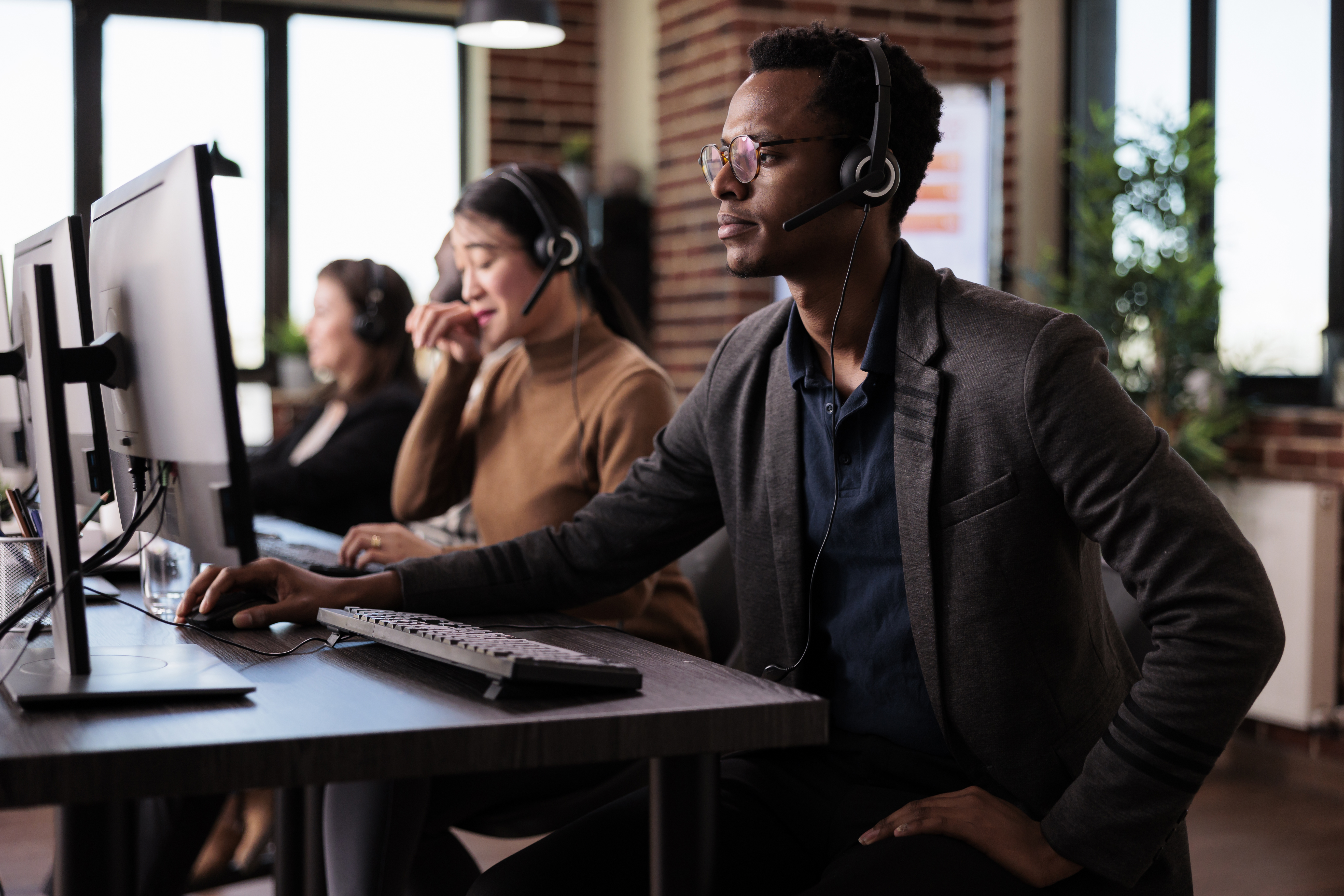 Why Multilingual AI Voice Agents Matter for Businesses in Luxembourg